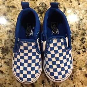 NWOT toddler size 7 Vans 💙✨